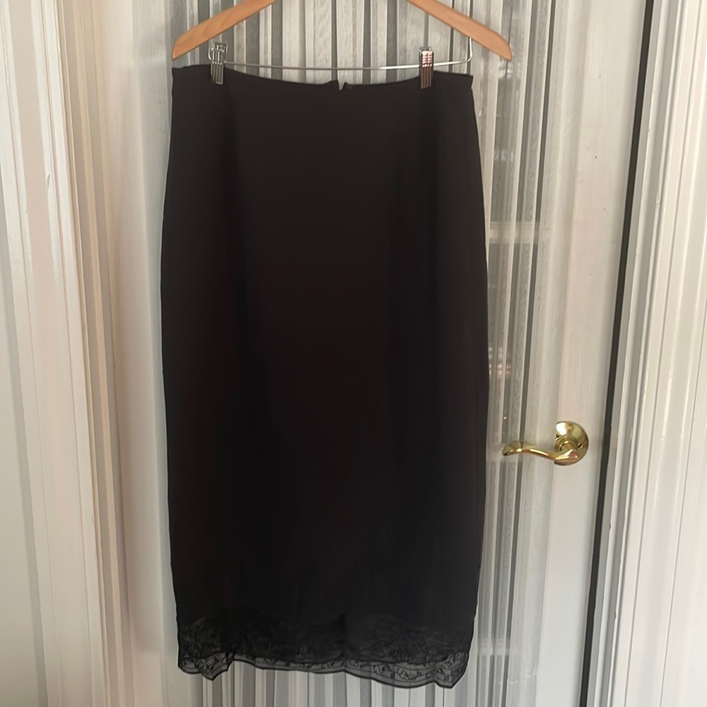 size 14, talbots black long skirt  100% silk, polyester lined
